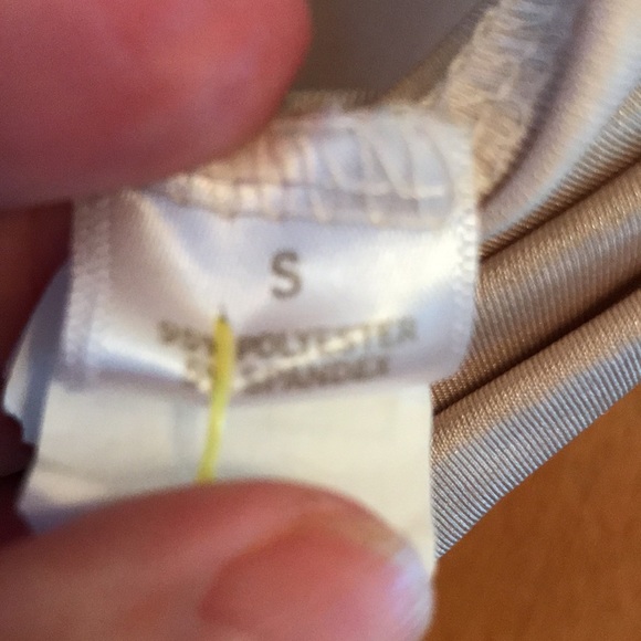 Cache VINTAGE USA ivory sleeveless draped V neck shimmer top tunic blouse EUC - Picture 8 of 8